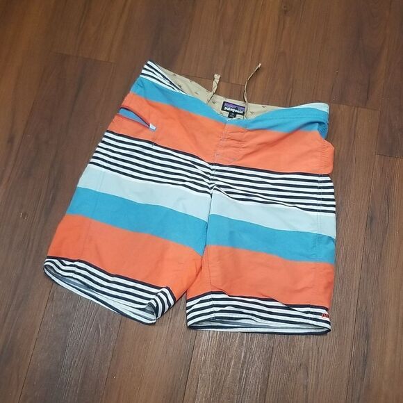 Patagonia Stripped Board Shorts Size 33 100% Nylon Beach Pool Lake Swim Water - Picture 3 of 5